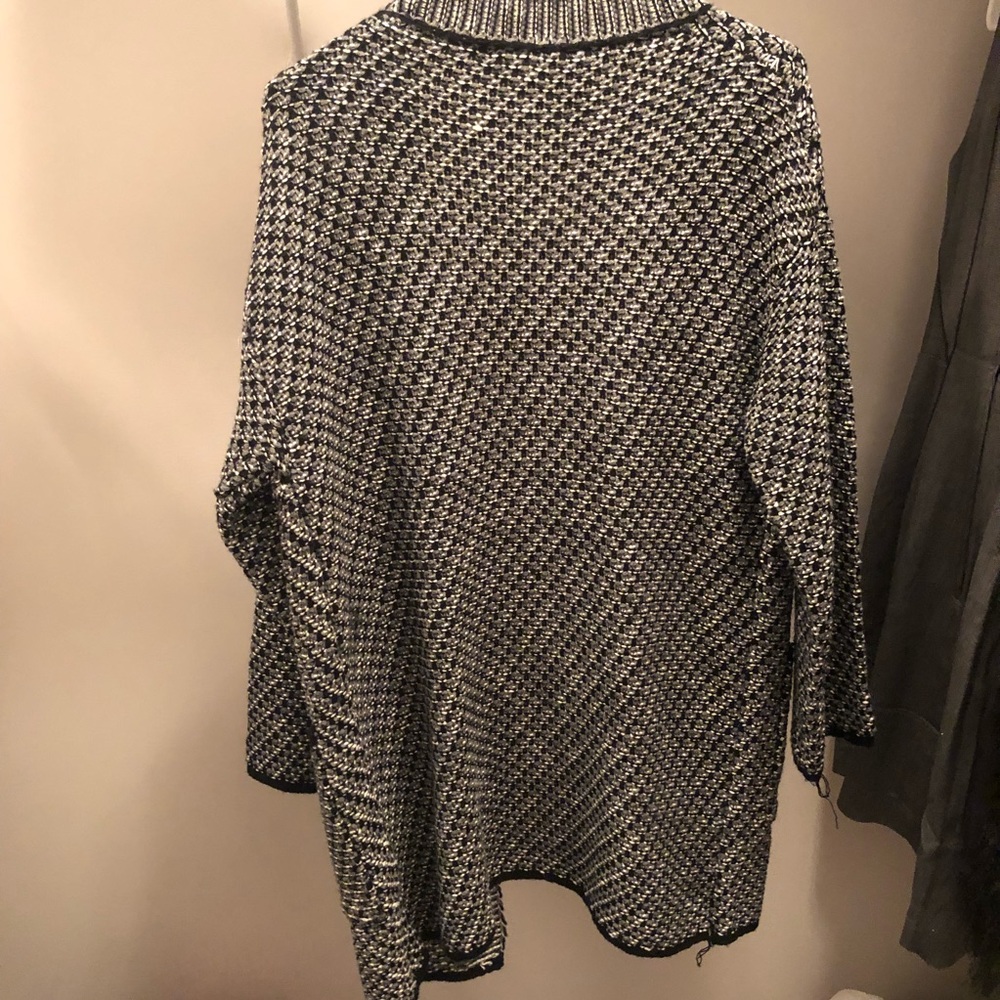 Cardigan - Picture 2 of 3